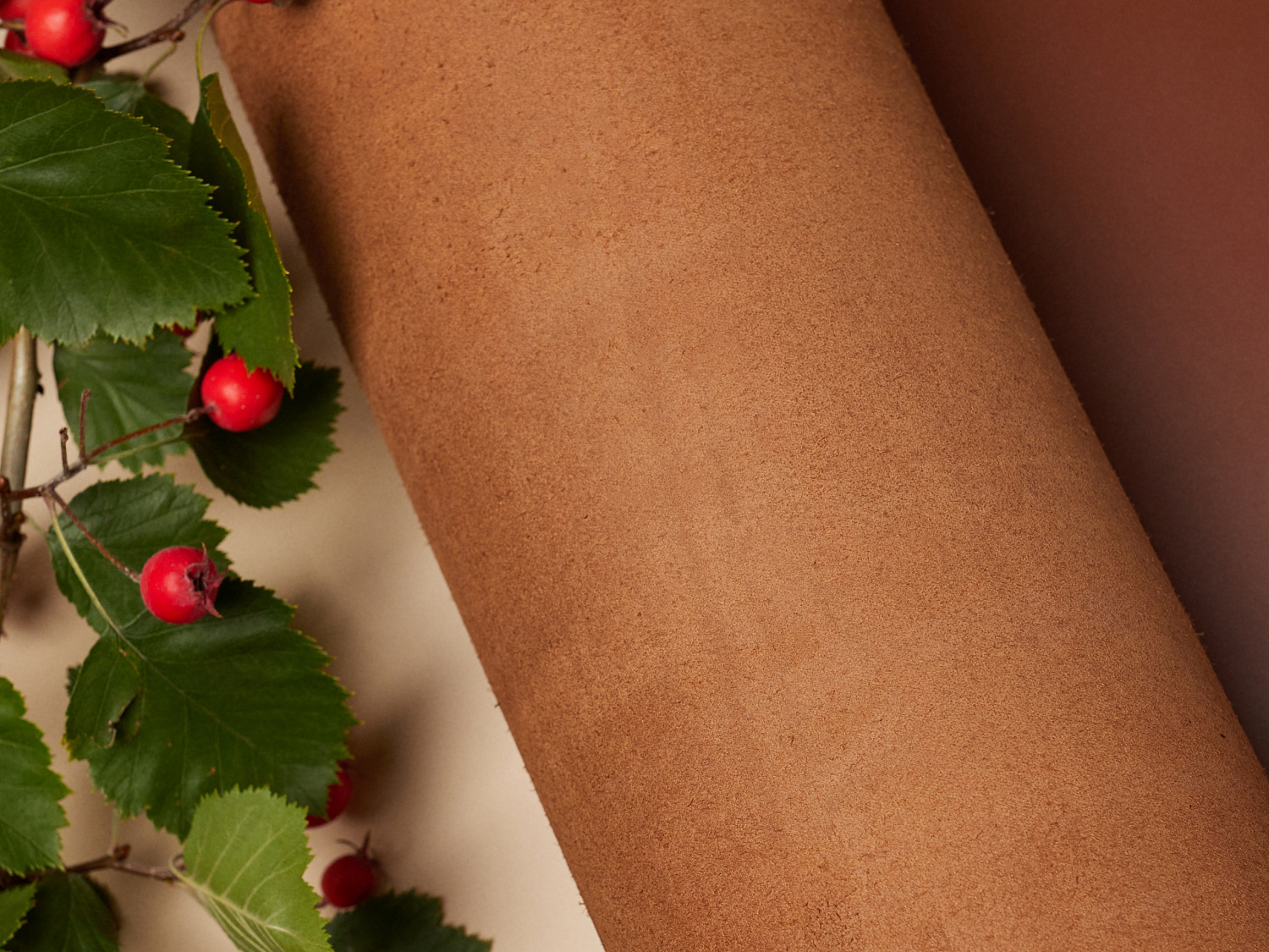 Представьте кожу, которая сама просится в дело